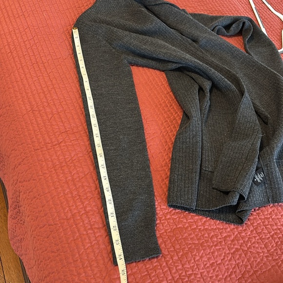 THEORY Gray Reeda R Noble Wool Blend Cardigan Sweater Top Size Petit (XS) - Picture 6 of 6